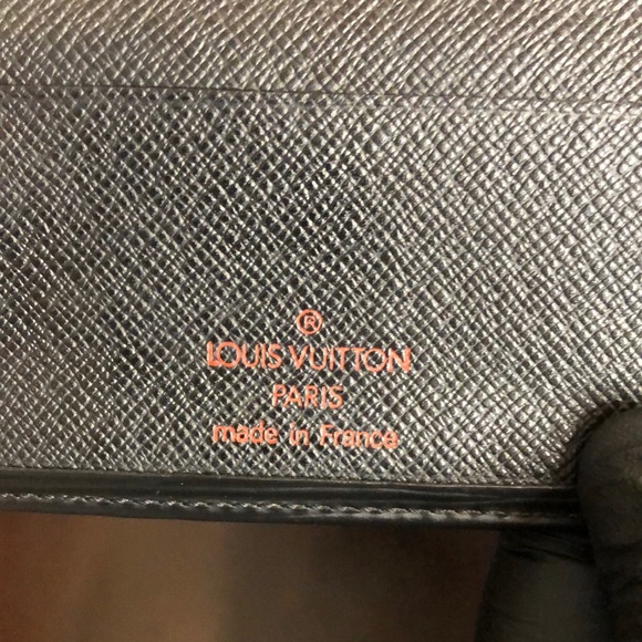 W LOUIS VUITTON Marco Black Epi Leather BiFold Wallet SP0095 - Picture 6 of 17